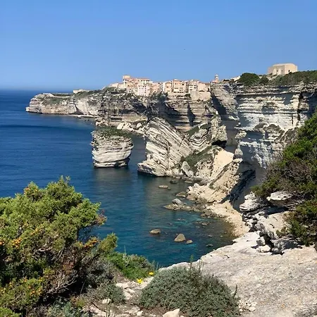 Gospodarstwo wiejskie Maisonette Dans Hameau Calme Bonifacio (Corsica)