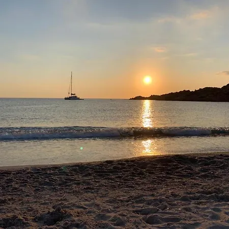 Maisonette Dans Hameau Calme Bonifacio (Corsica)