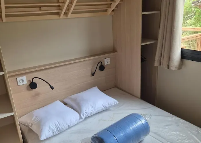 Maisonette Dans Hameau Calme Bonifacio (Corsica)