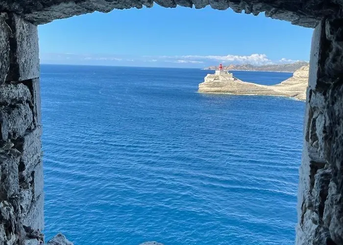 Maisonette Dans Hameau Calme Bonifacio (Corsica)